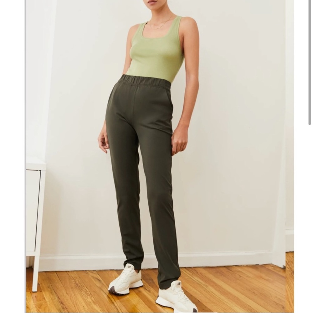 The Group by Babaton Aritzia Weekender Full Pants sz S